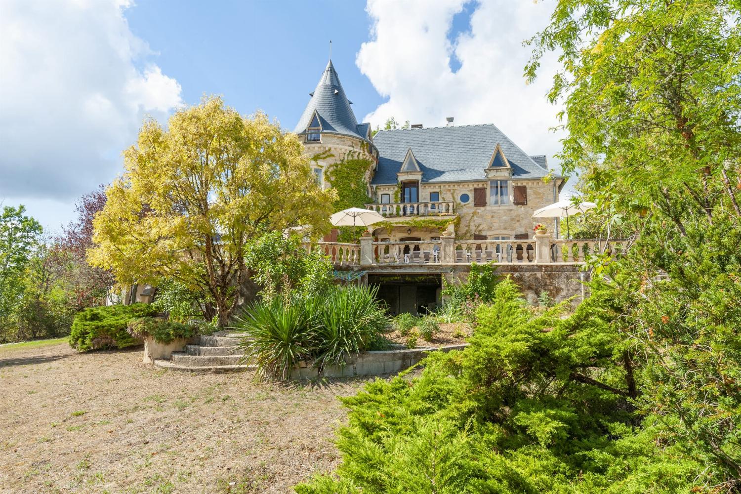 Holiday château in the Lot