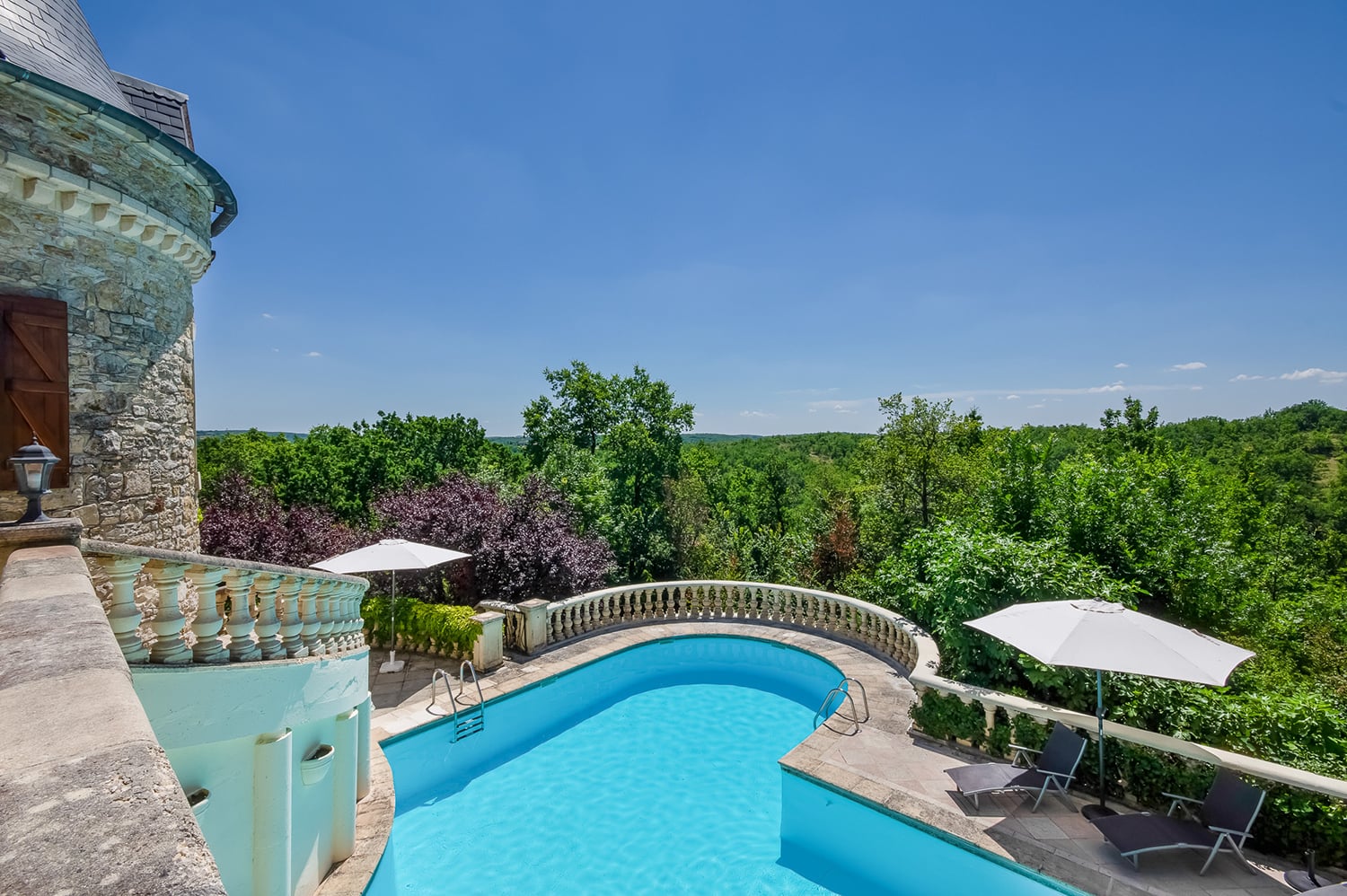 Private pool Private pool