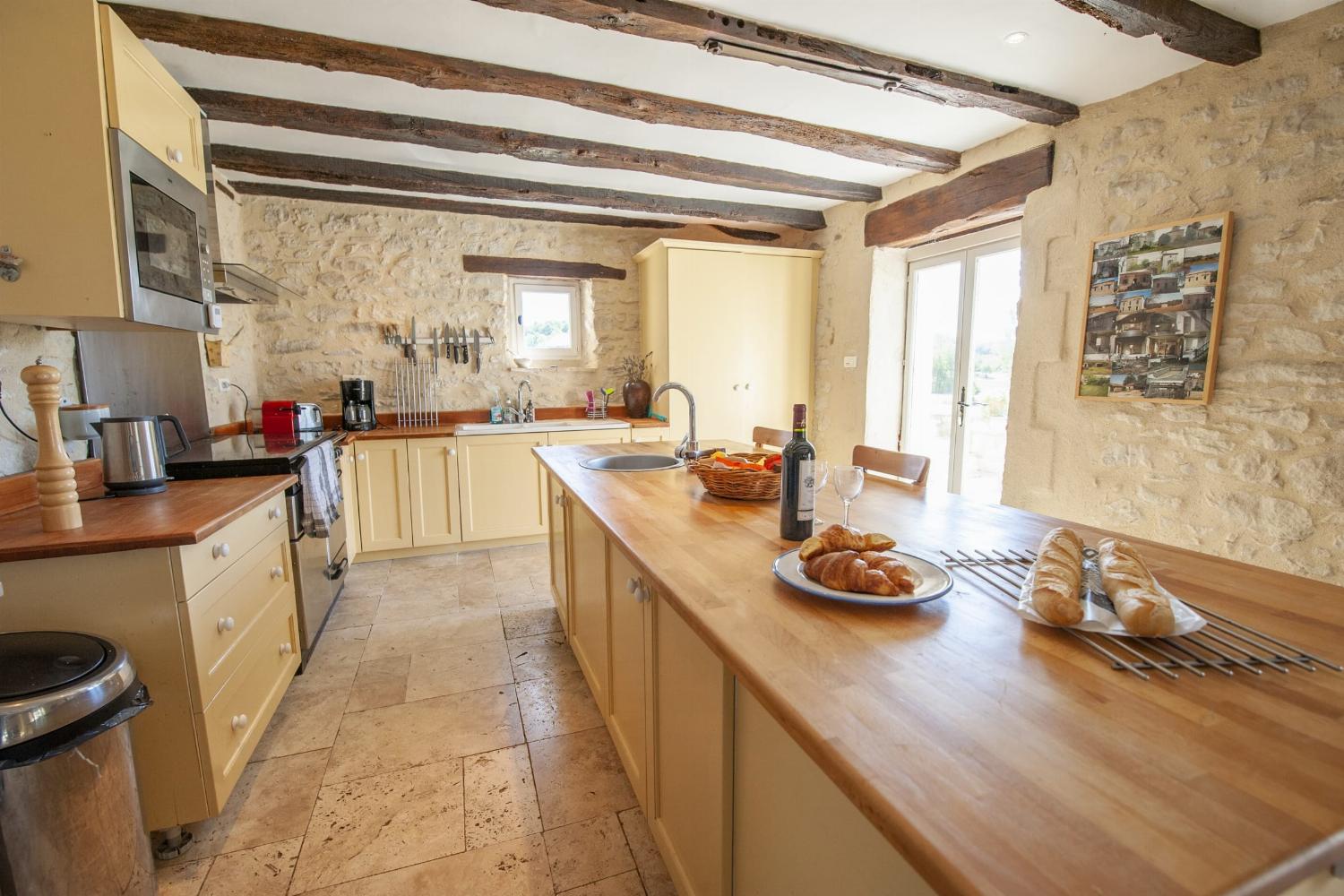 Kitchen | Holiday home in Lot-et-Garonne