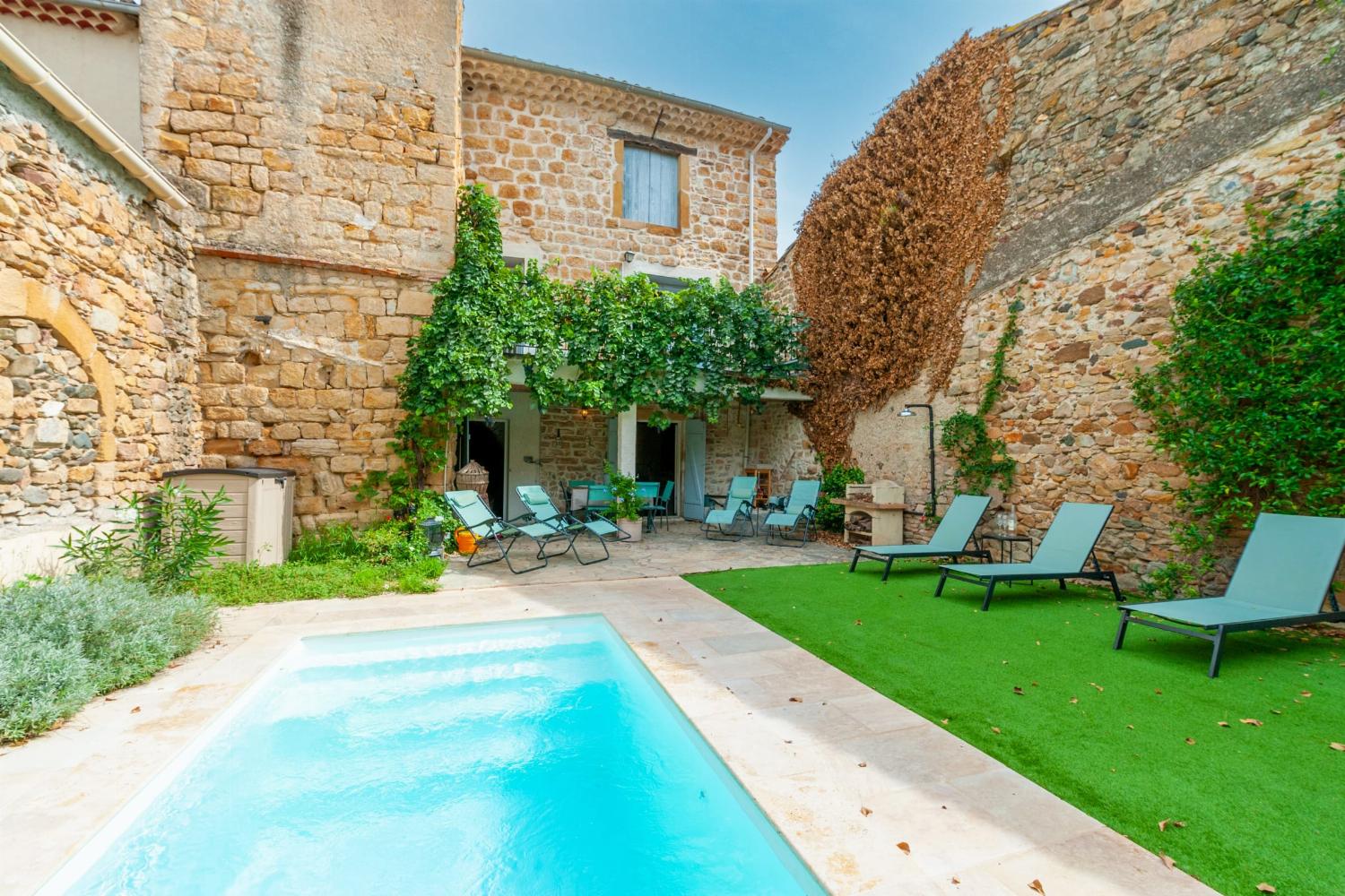 Maison de vacances dans le sud de la France avec piscine privée
