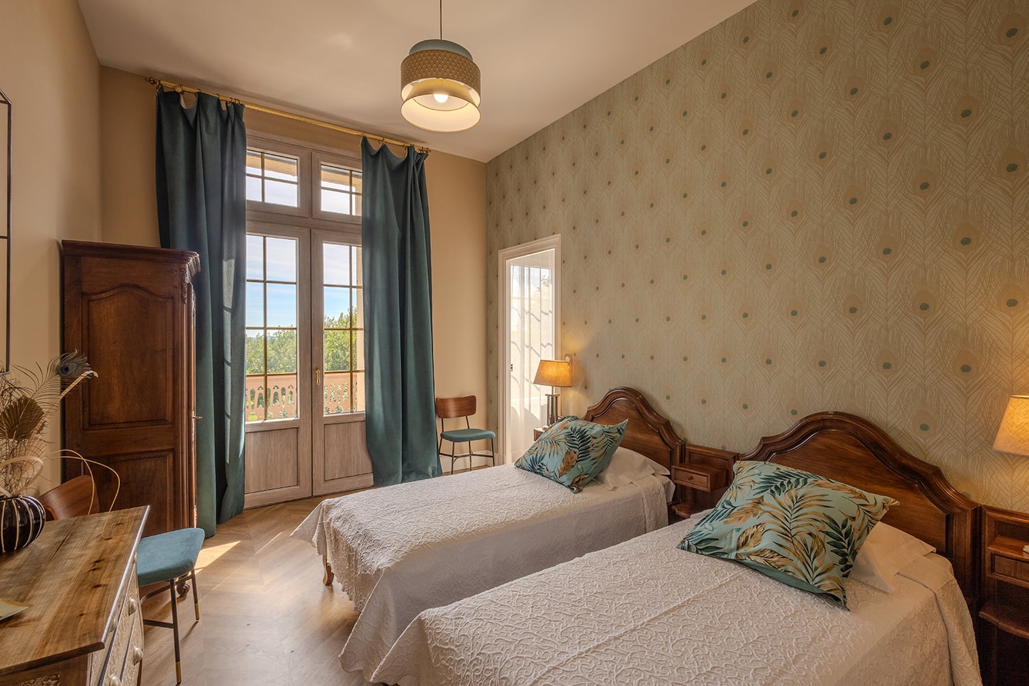 Bedroom | Holiday château in Olonzac