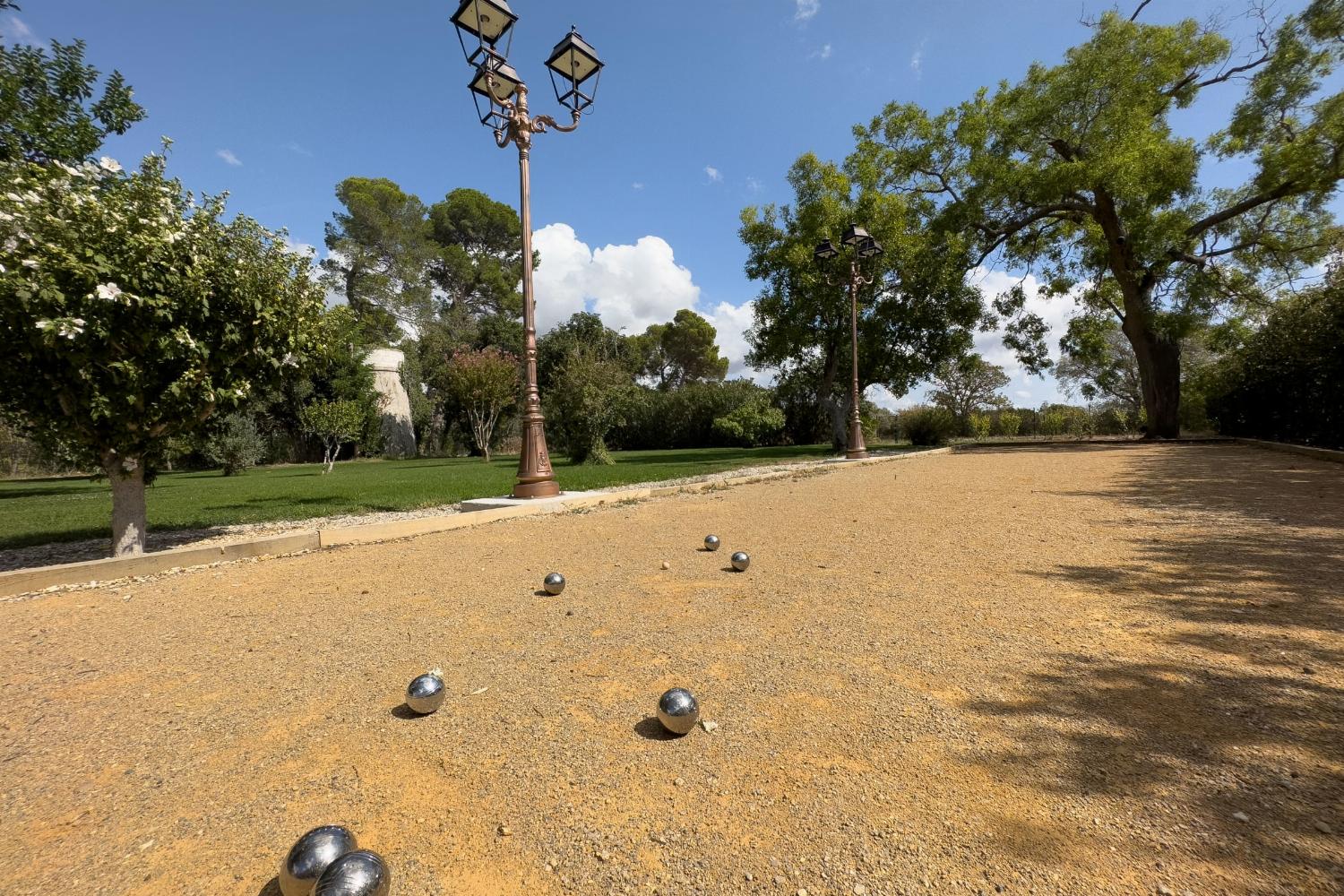 Boules courts