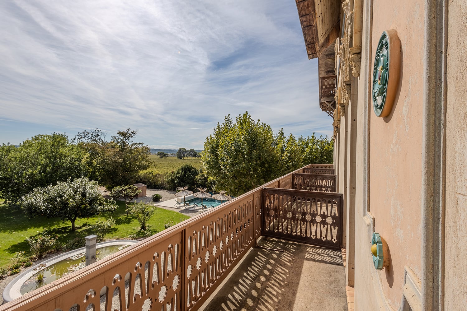 Château balcony