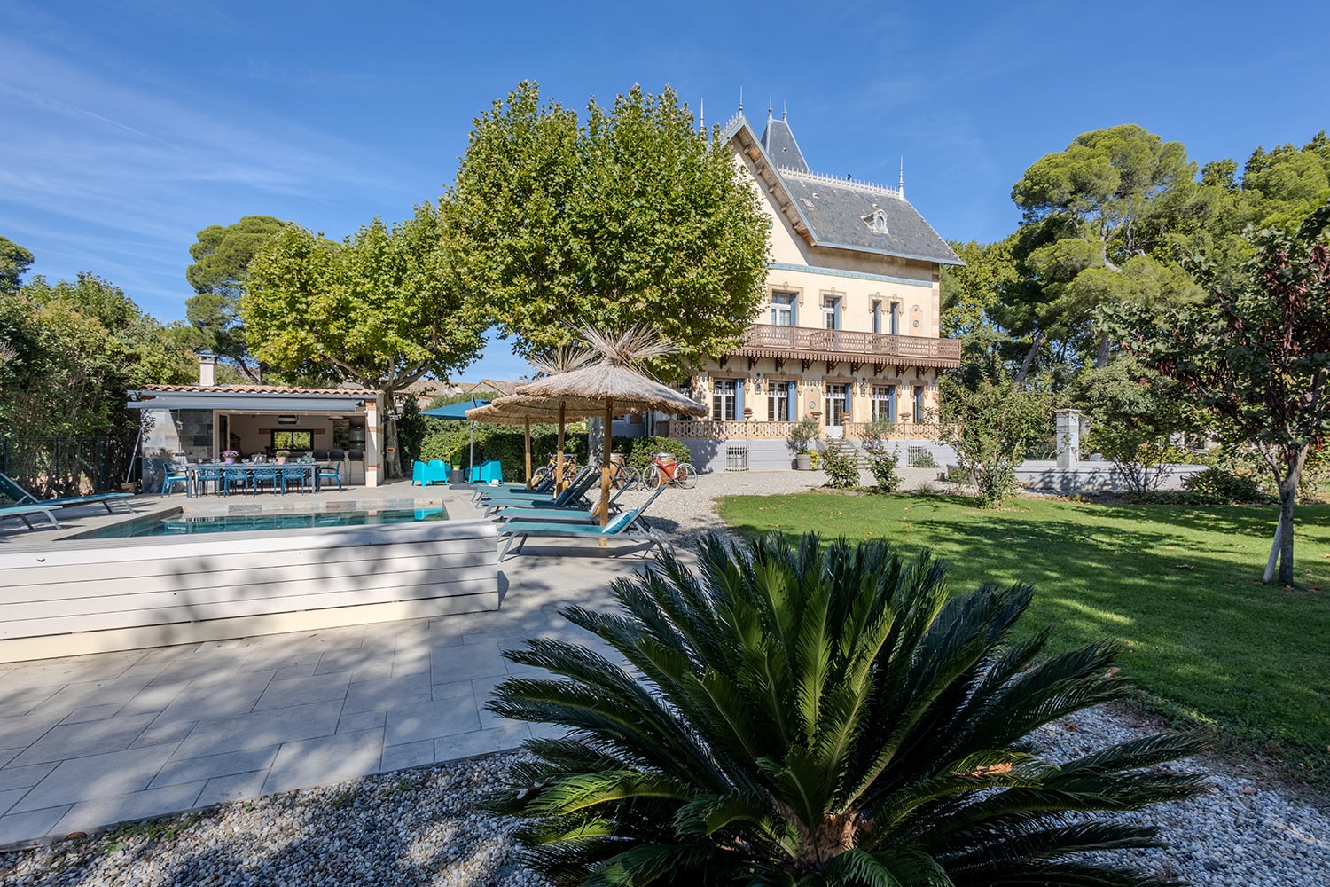 Holiday château in Olonzac