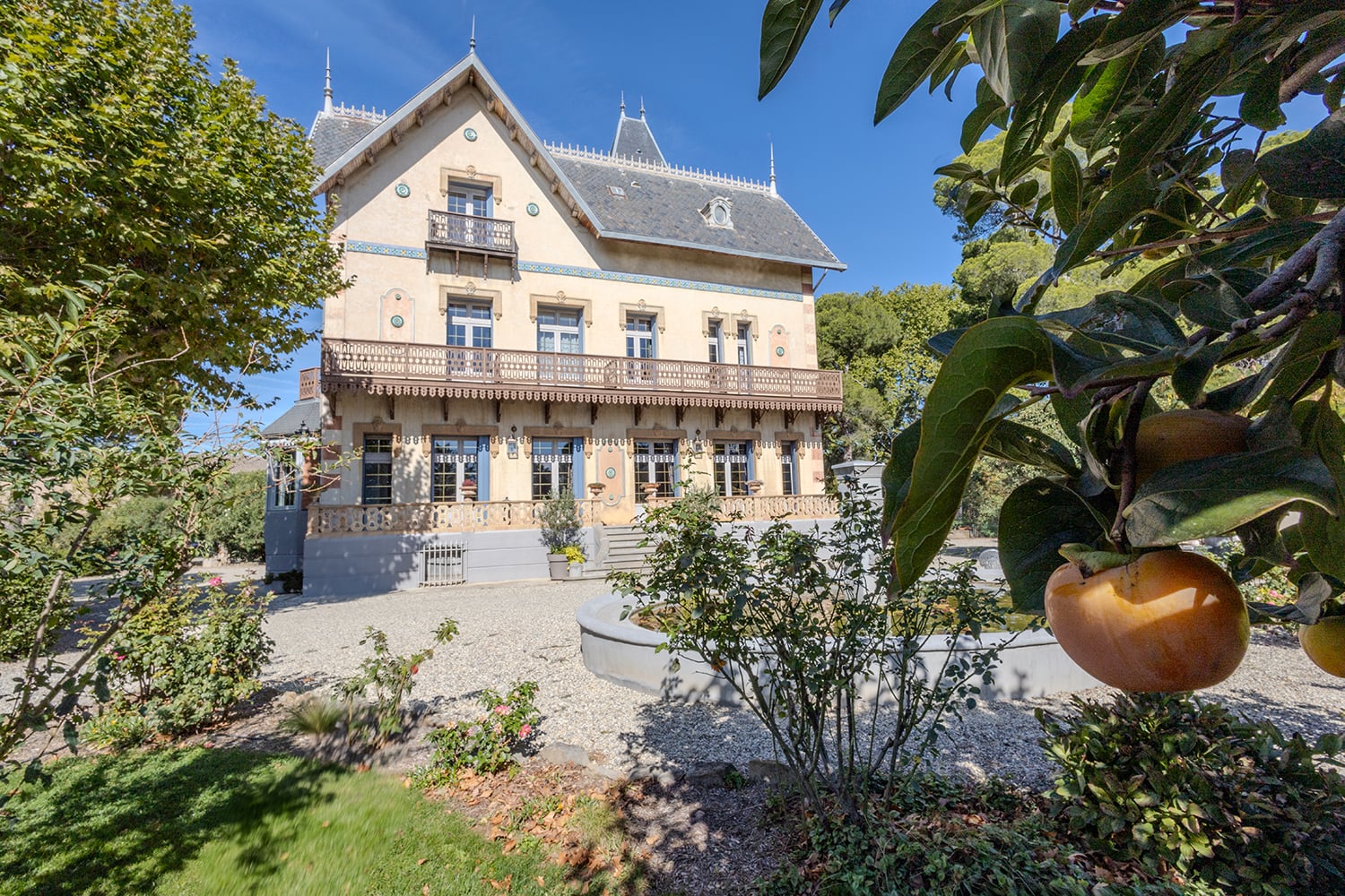 Holiday château in Olonzac