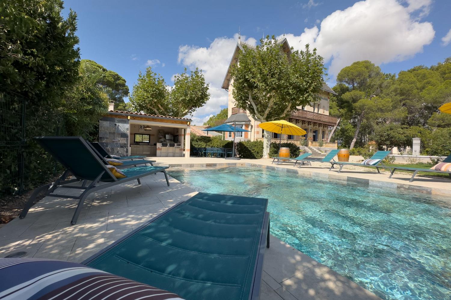 Private pool | Holiday château in the South of France