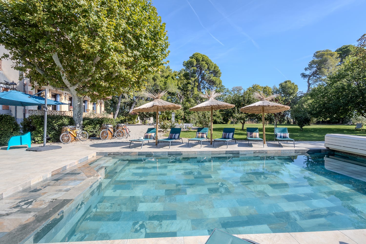 Private pool