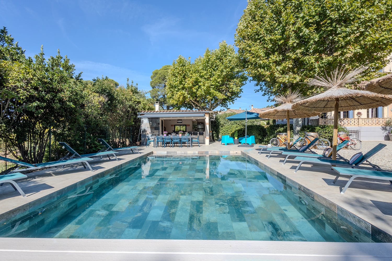 Private pool
