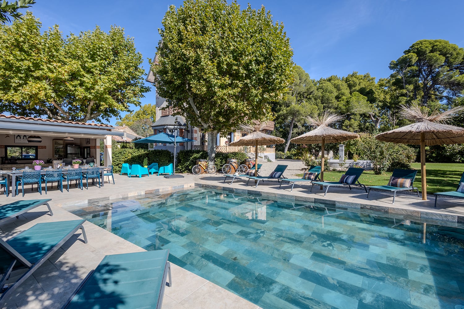 Private pool
