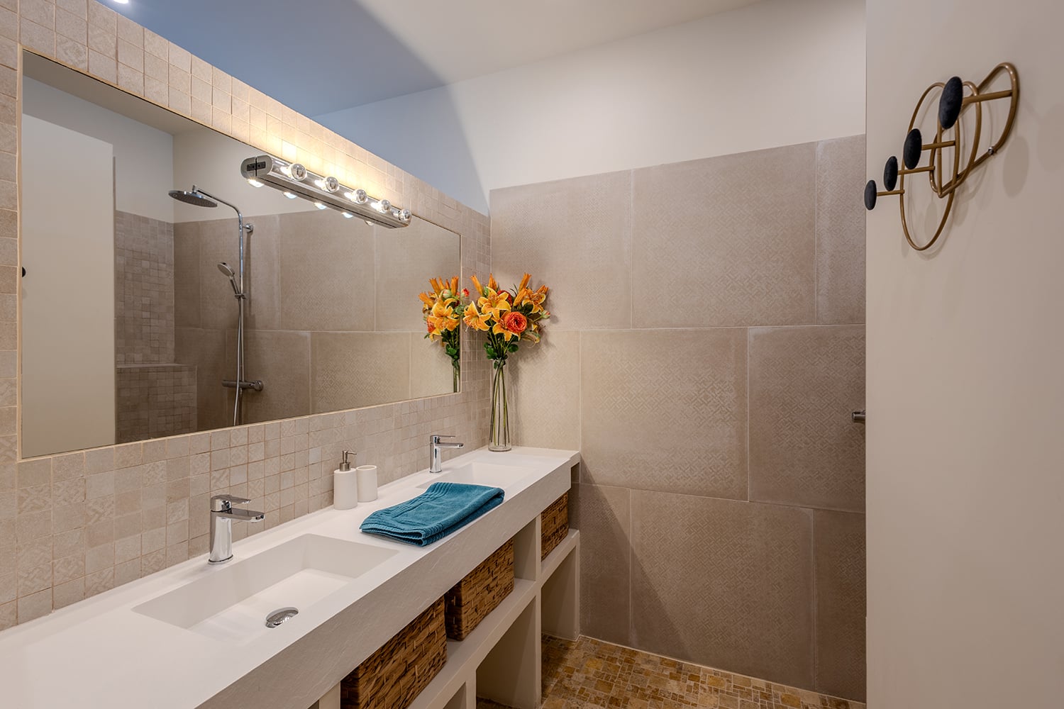 Bathroom | Holiday home in Le Somail