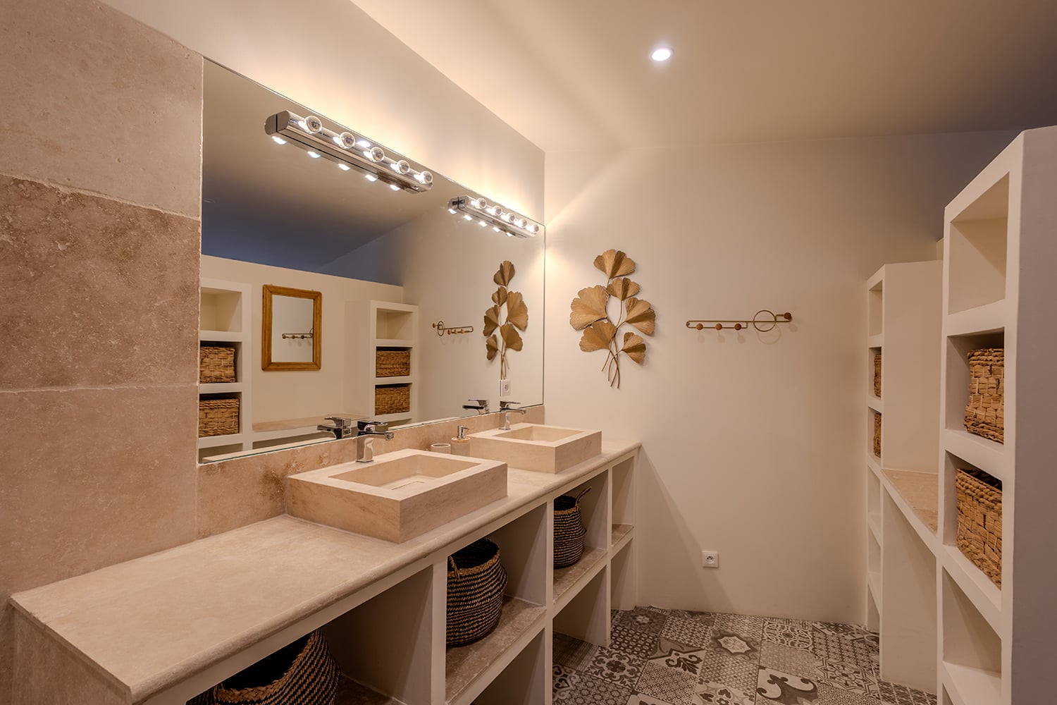 Bathroom | Holiday home in Le Somail