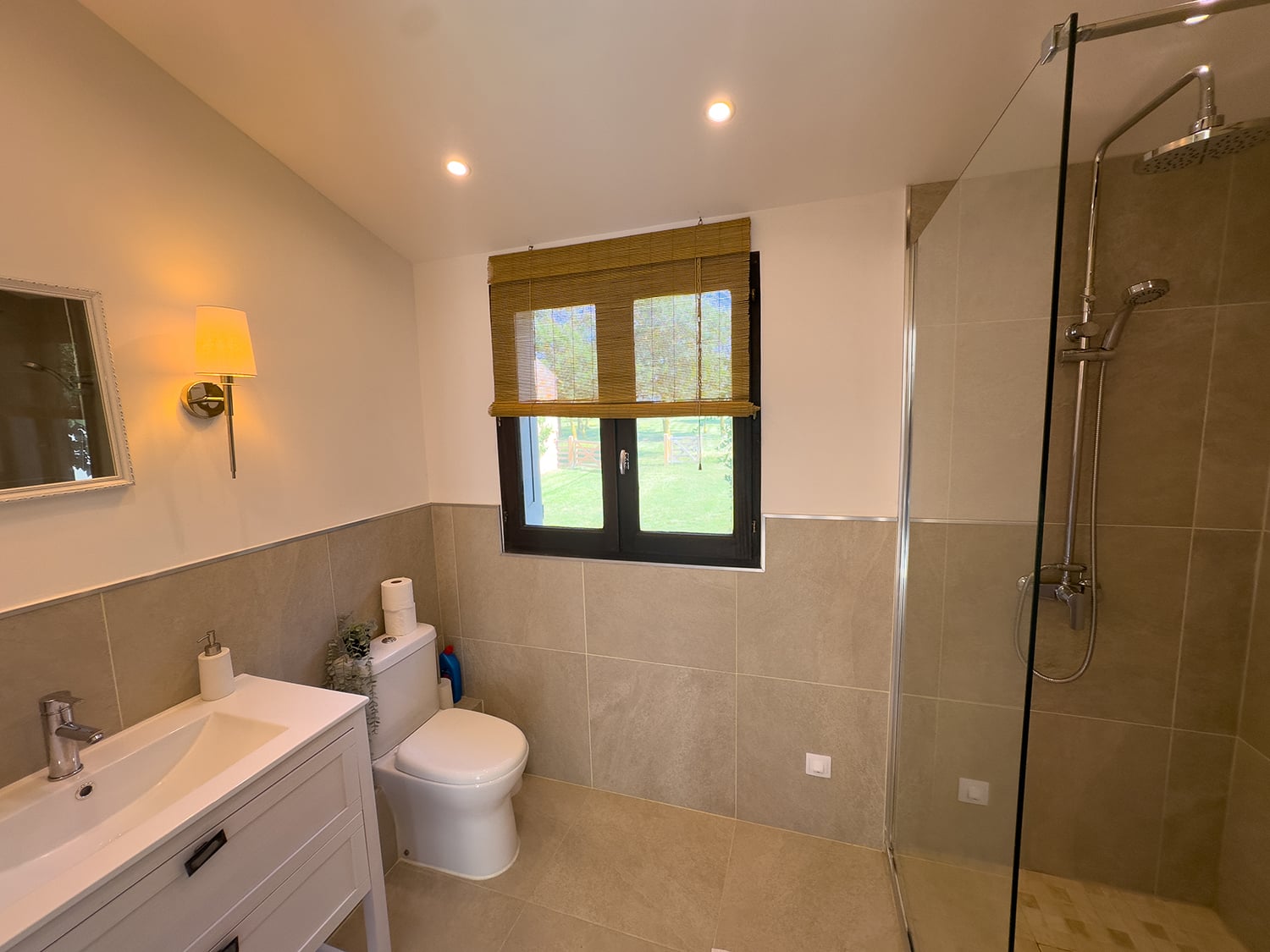 Bathroom | Holiday home near Fanjeaux
