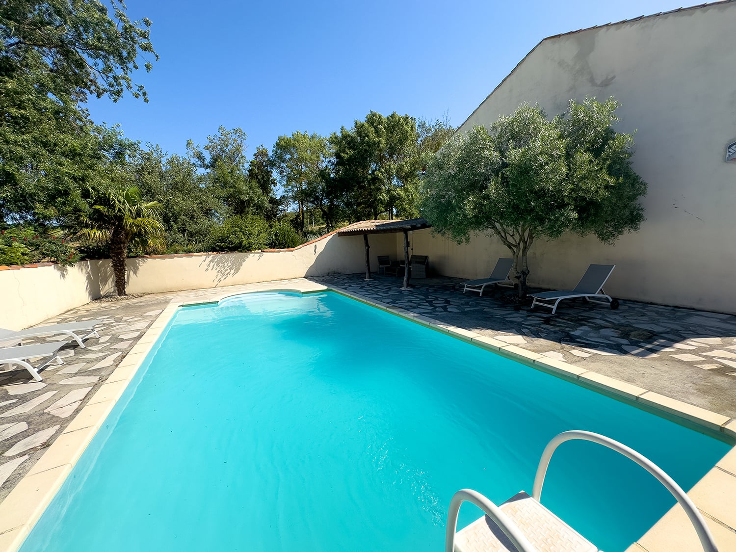 Private pool
