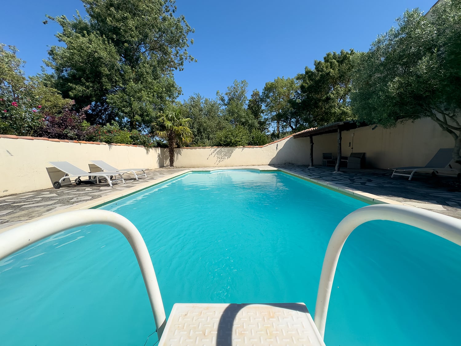 Private pool