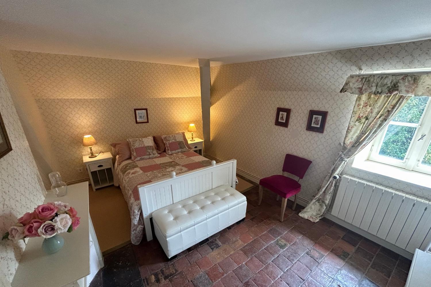 Bedroom | Holiday château in Burgundy