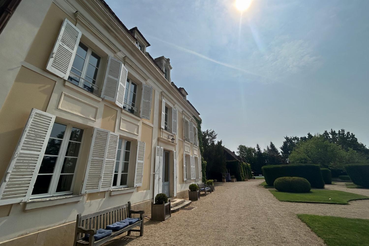 Holiday château in Burgundy