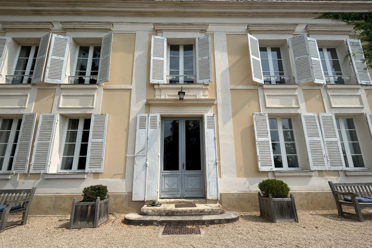 Holiday château in Burgundy