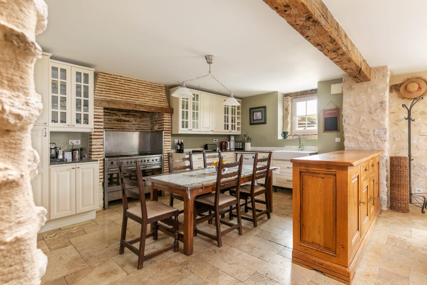 Kitchen | Holiday accommodation in Dordogne