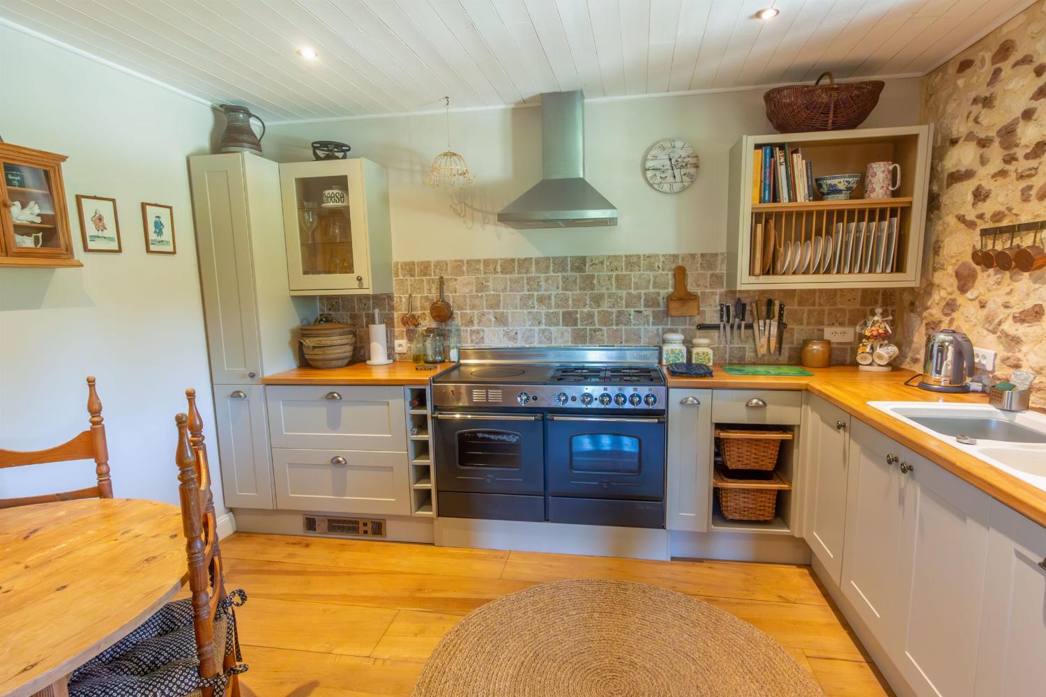 Kitchen | Holiday home in Dordogne