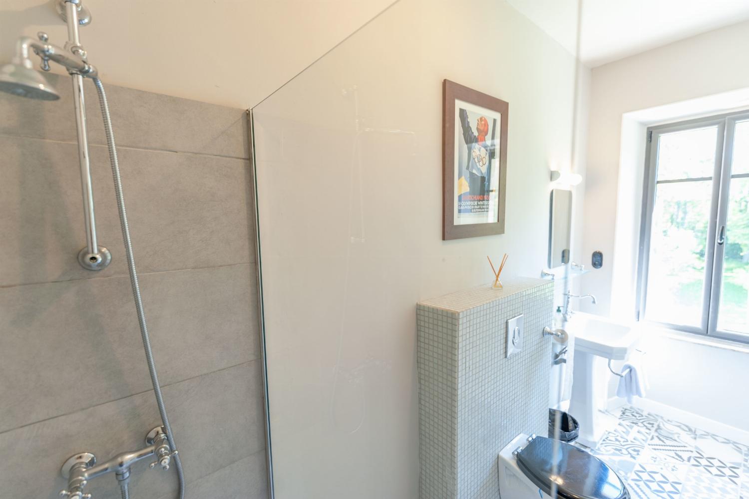Bathroom | Rental home in South of France