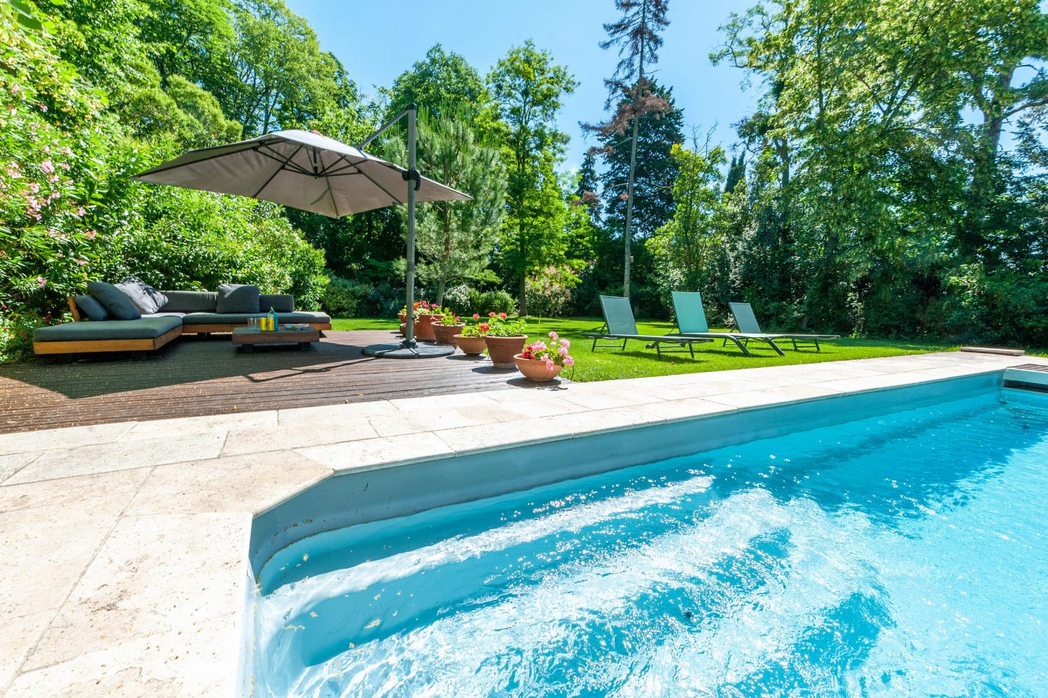 Private pool