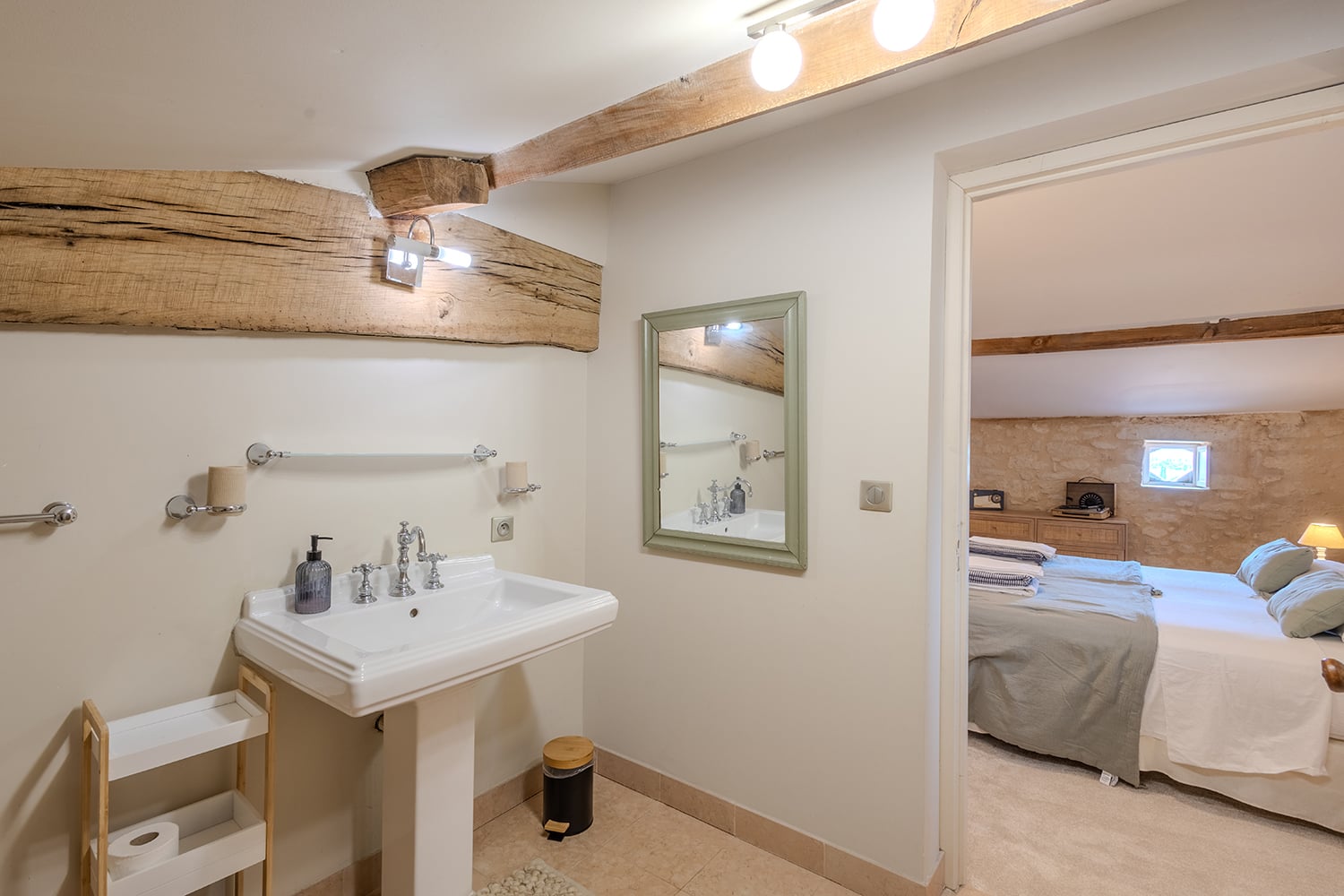 Bathroom | Rental home in Duras Bathroom | Rental home in Duras