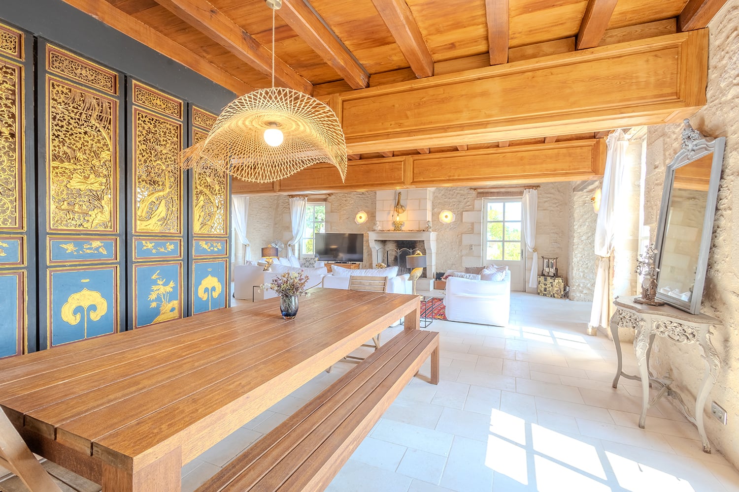 Dining room | Rental home in Duras Dining room | Rental home in Duras
