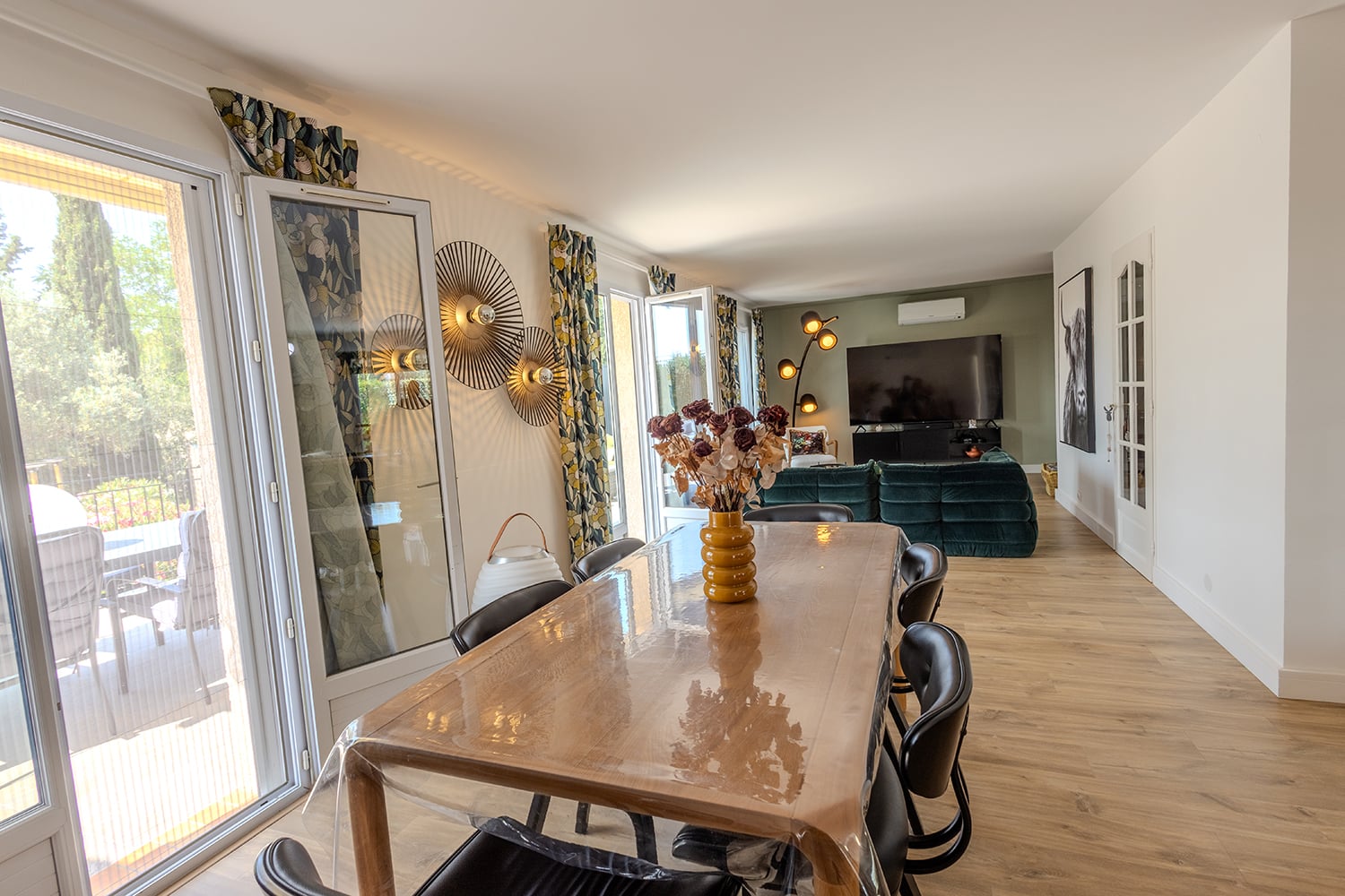 Dining room | Holiday home in South of France