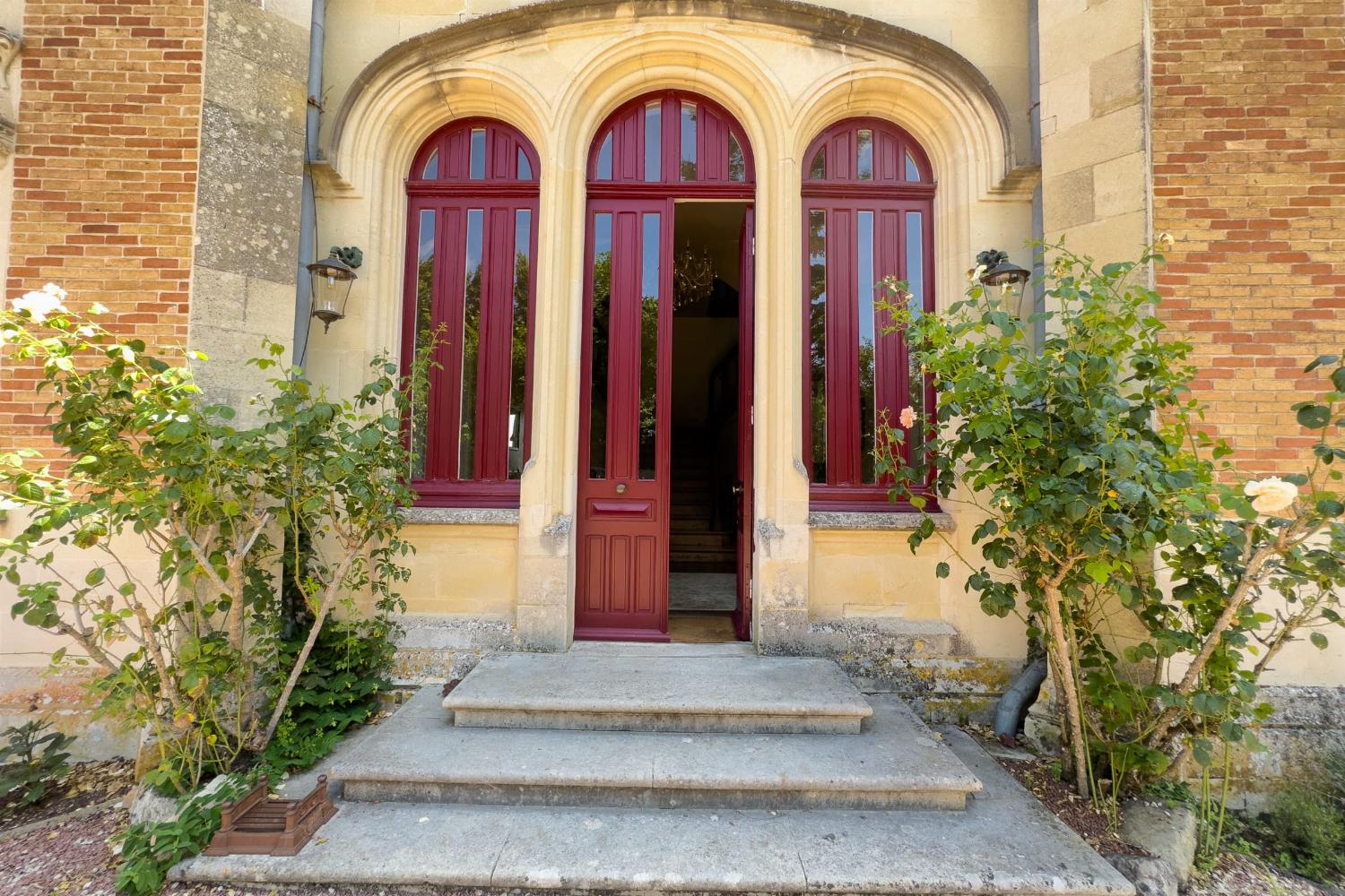 Holiday château in Nouvelle-Aquitaine