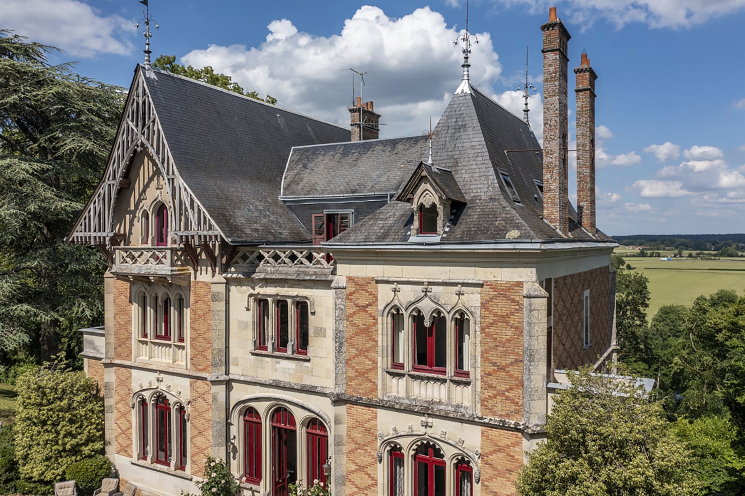 Holiday château in Nouvelle-Aquitaine