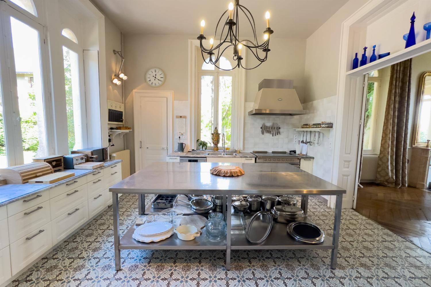 Kitchen | Holiday château in Nouvelle-Aquitaine