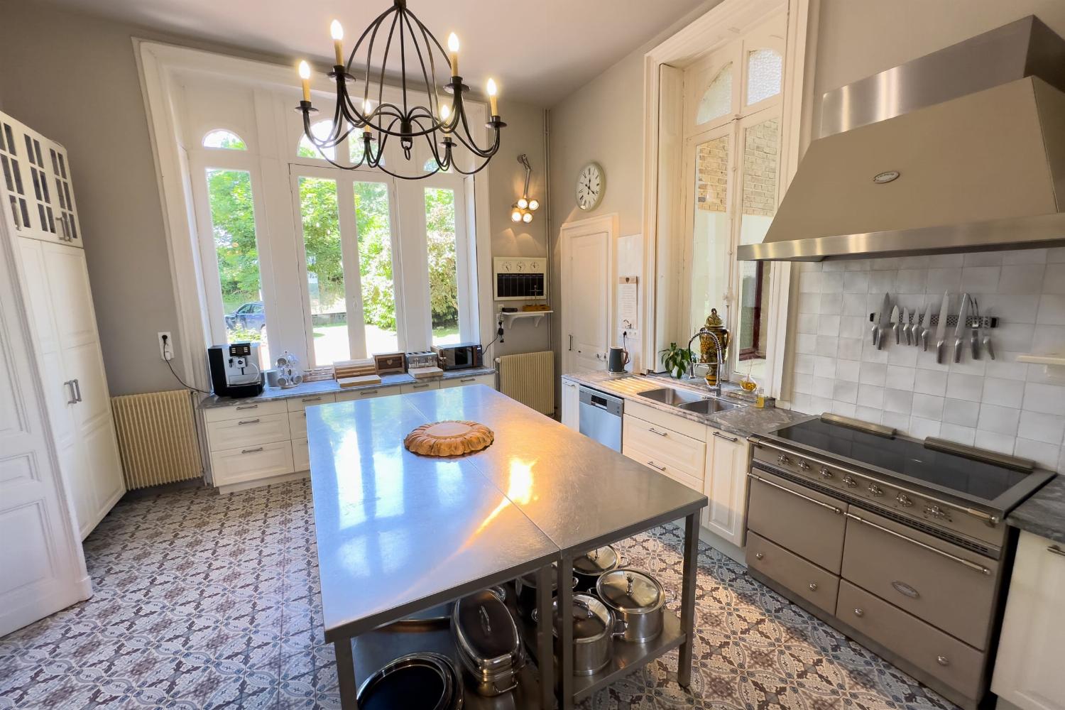 Kitchen | Holiday château in Nouvelle-Aquitaine