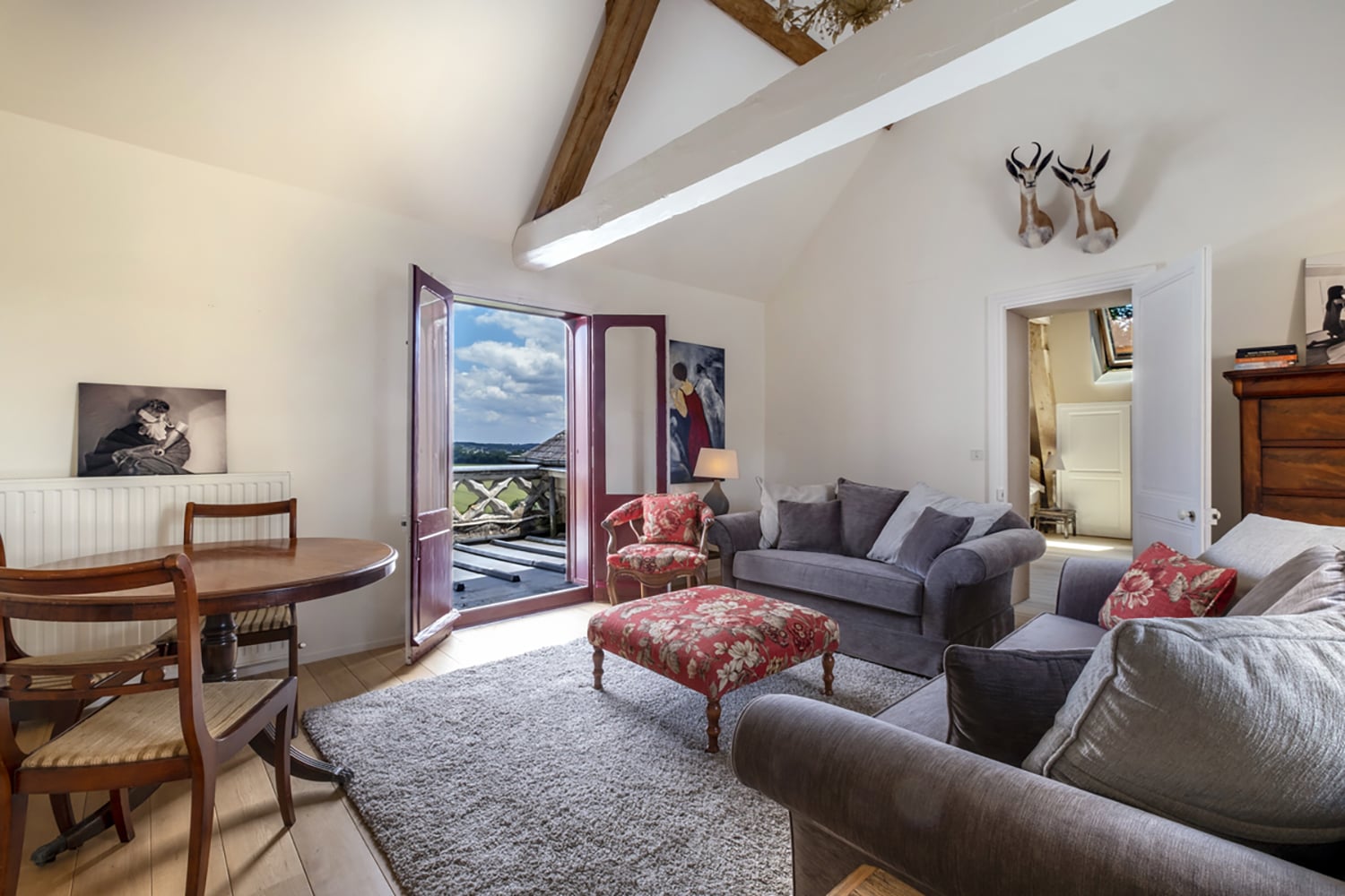 Sitting room | Holiday château in Nouvelle-Aquitaine