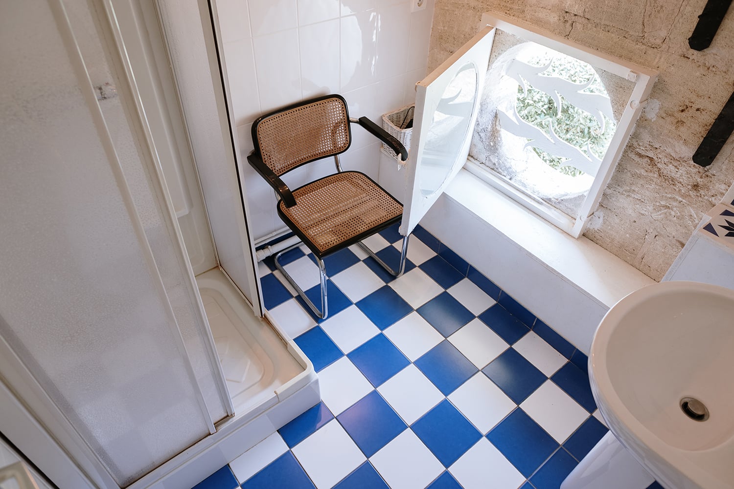 Bathroom | Holiday château in Dordogne