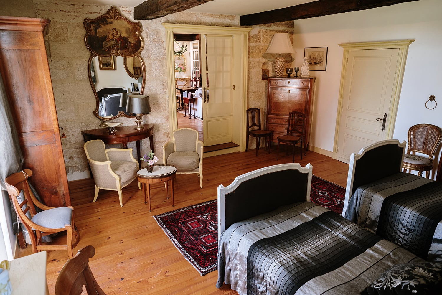 Bedroom | Holiday château in Dordogne
