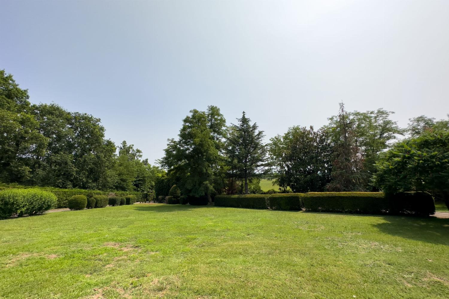 Garden | Holiday château in Dordogne