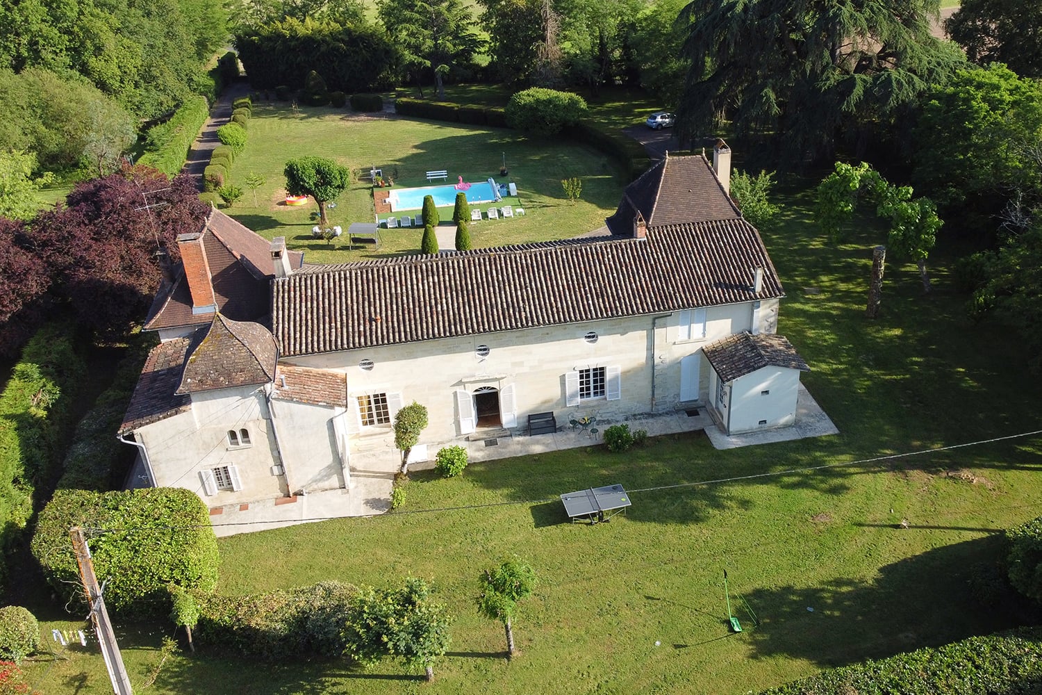 Holiday château in Dordogne with private heated pool