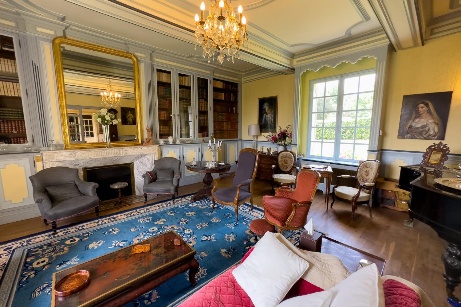 Living room | Holiday château in Dordogne