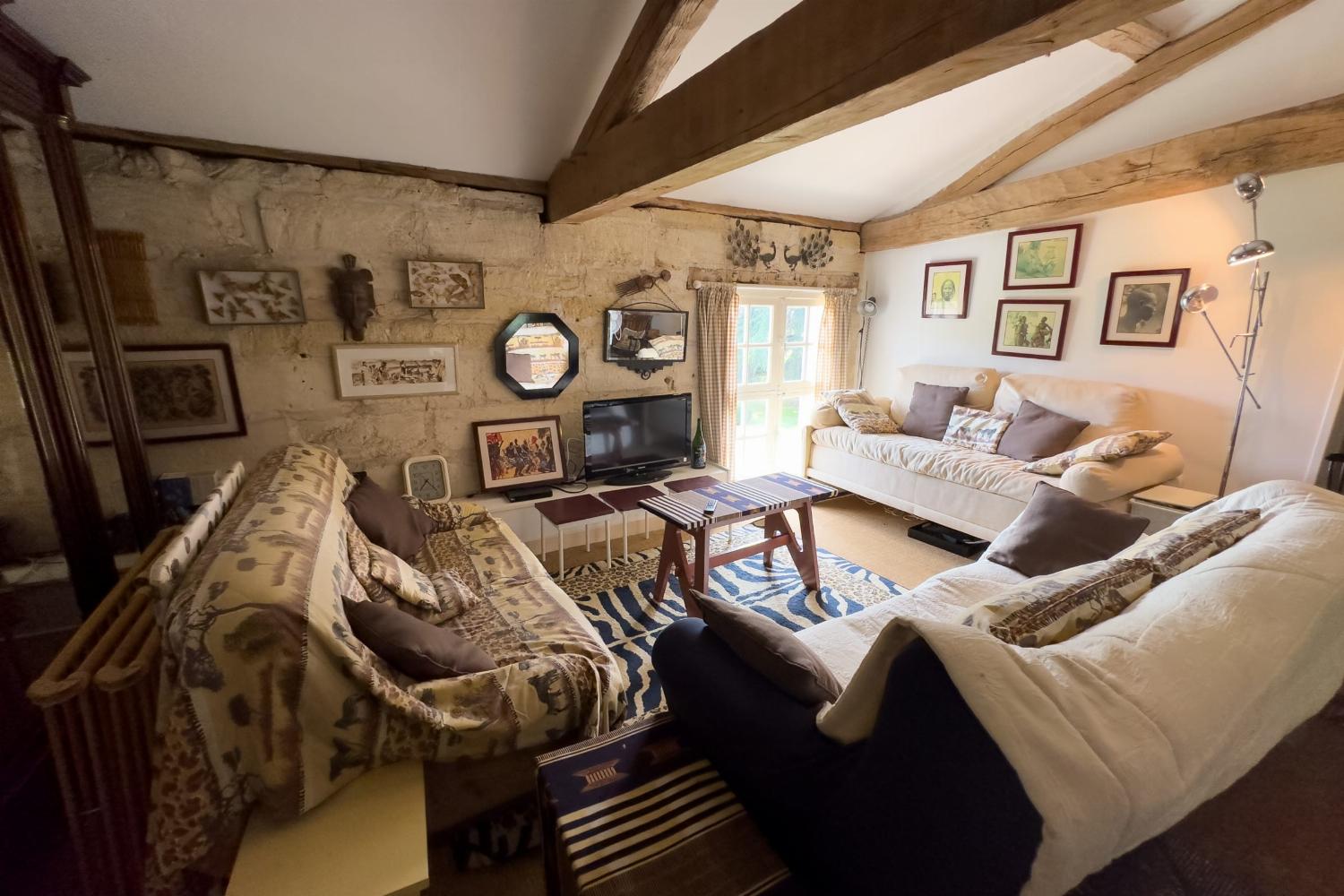 Living room | Holiday château in Dordogne