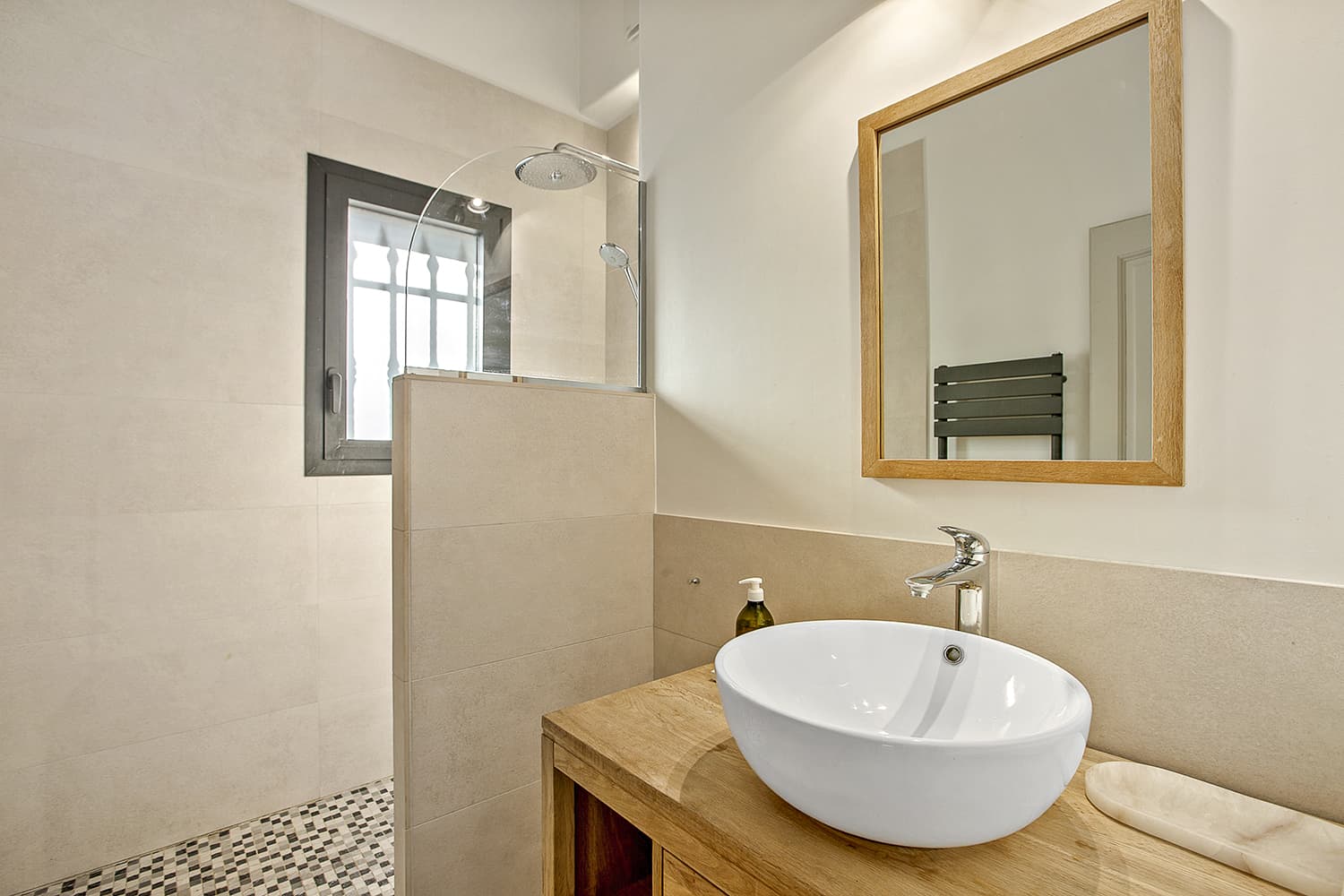 Bathroom | Holiday villa in Provence