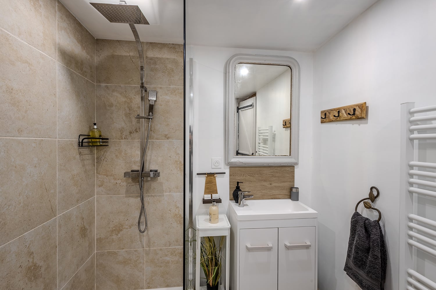 Bathroom | Holiday cottage in Villarzel-du-Razès