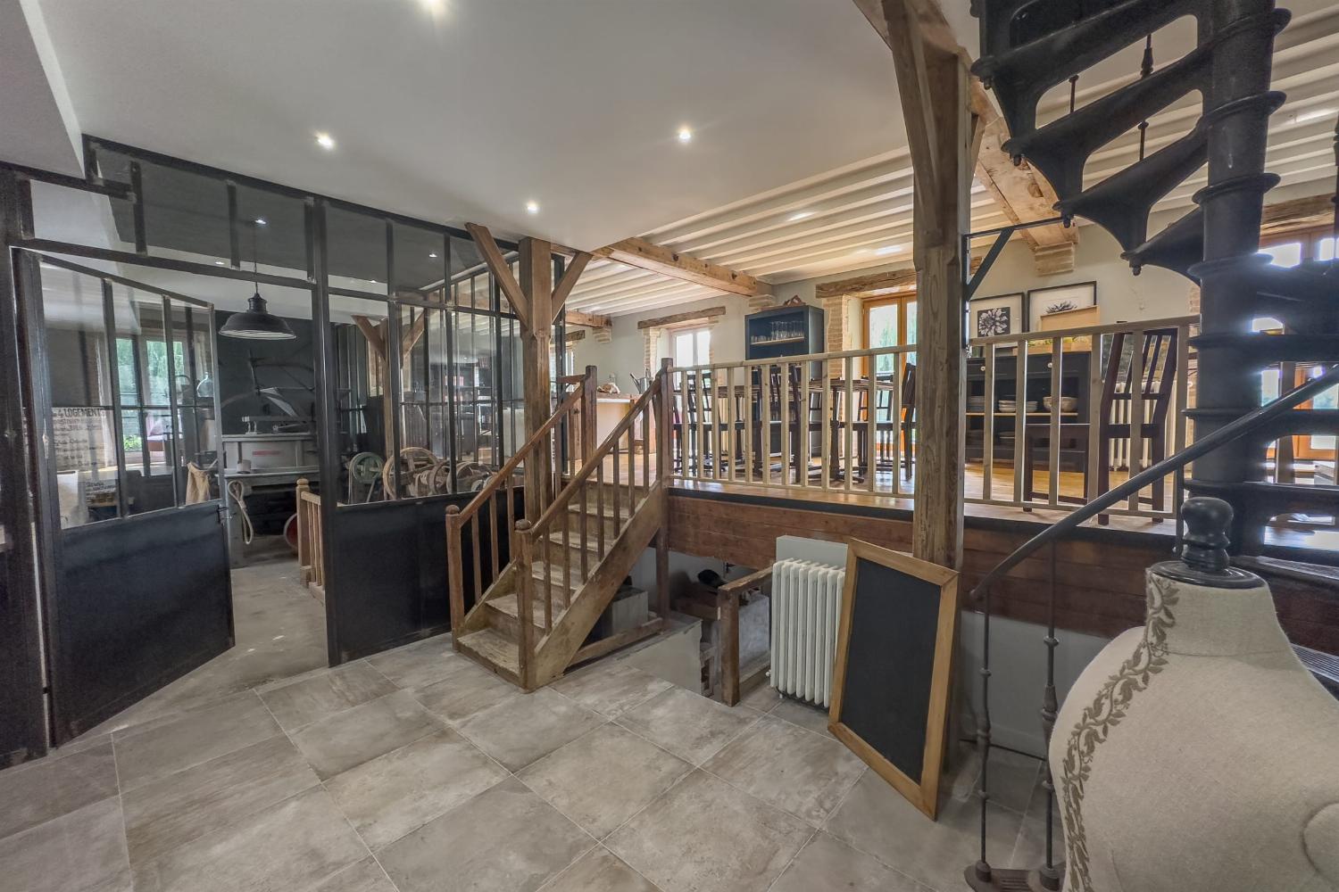 Entrance hallway | Holiday home in Tarn-en-Garonne