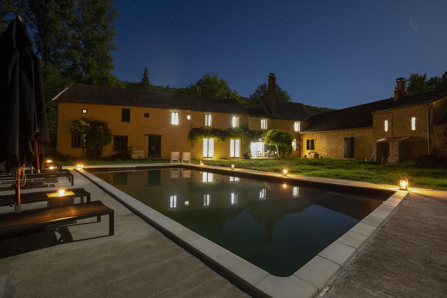 Holiday accommodation in Dordogne with private heated pool