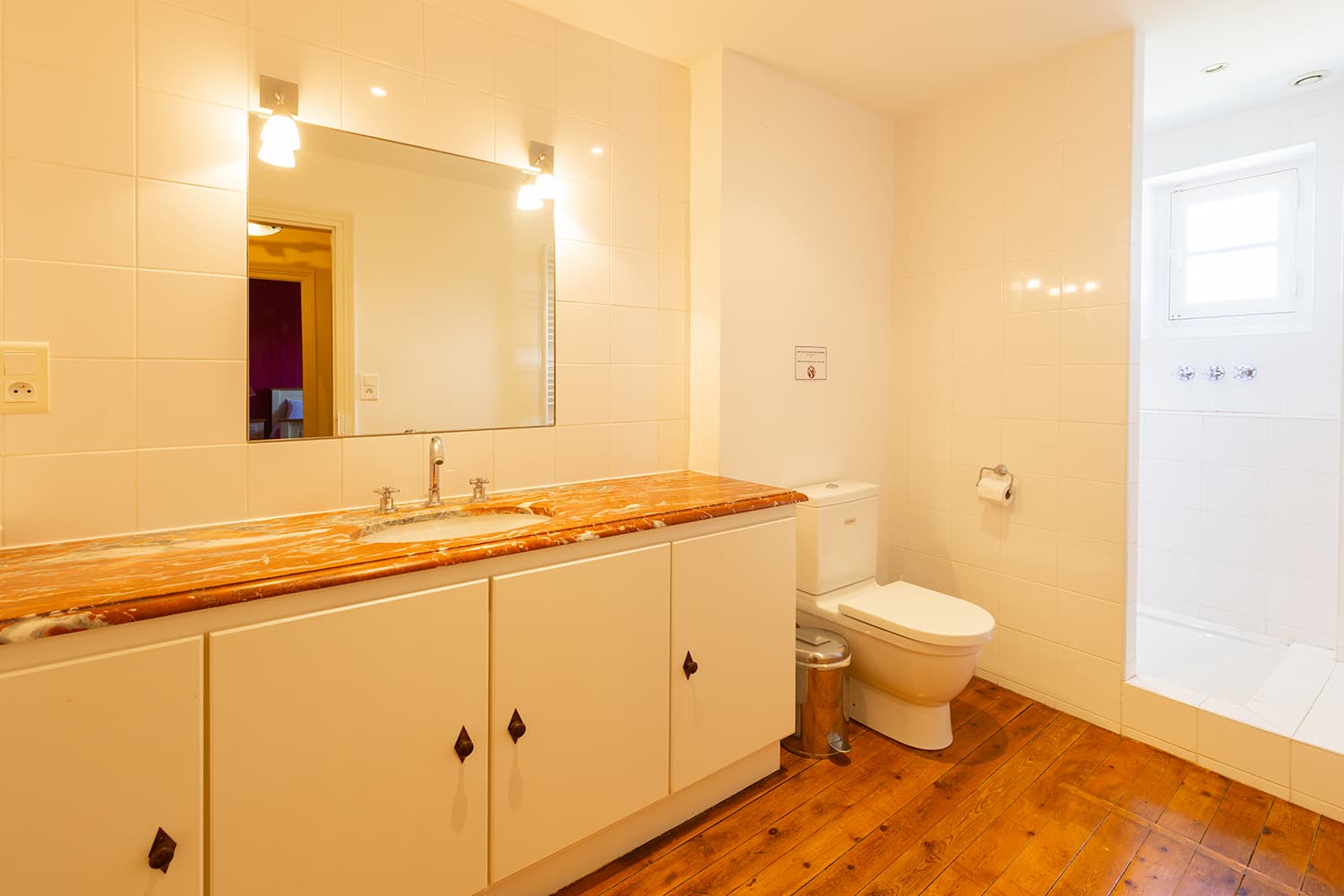 Bathroom | Holiday home in the South of France