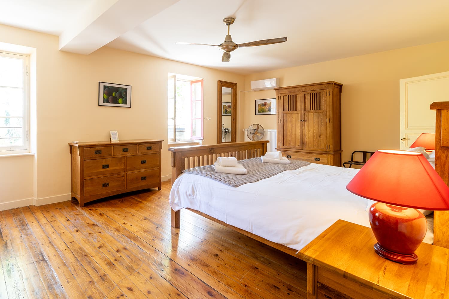 Bedroom | Holiday home in the South of France