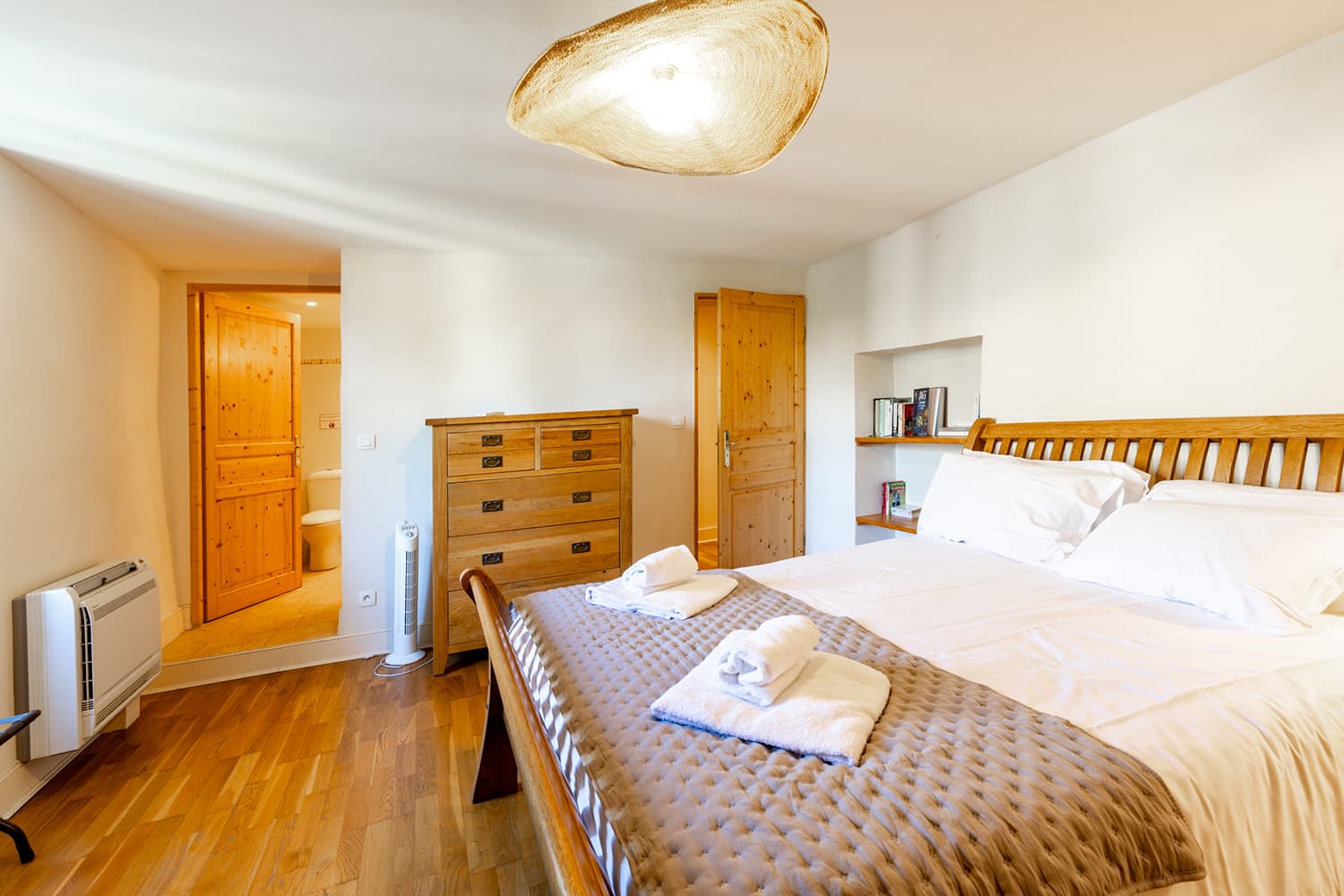 Bedroom | Holiday home in the South of France