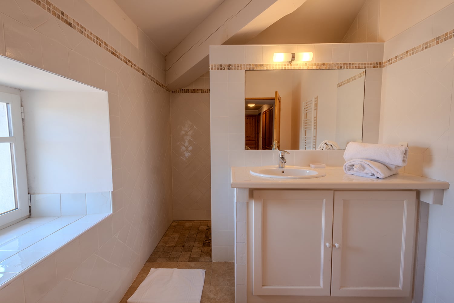 Blue house | Bathroom