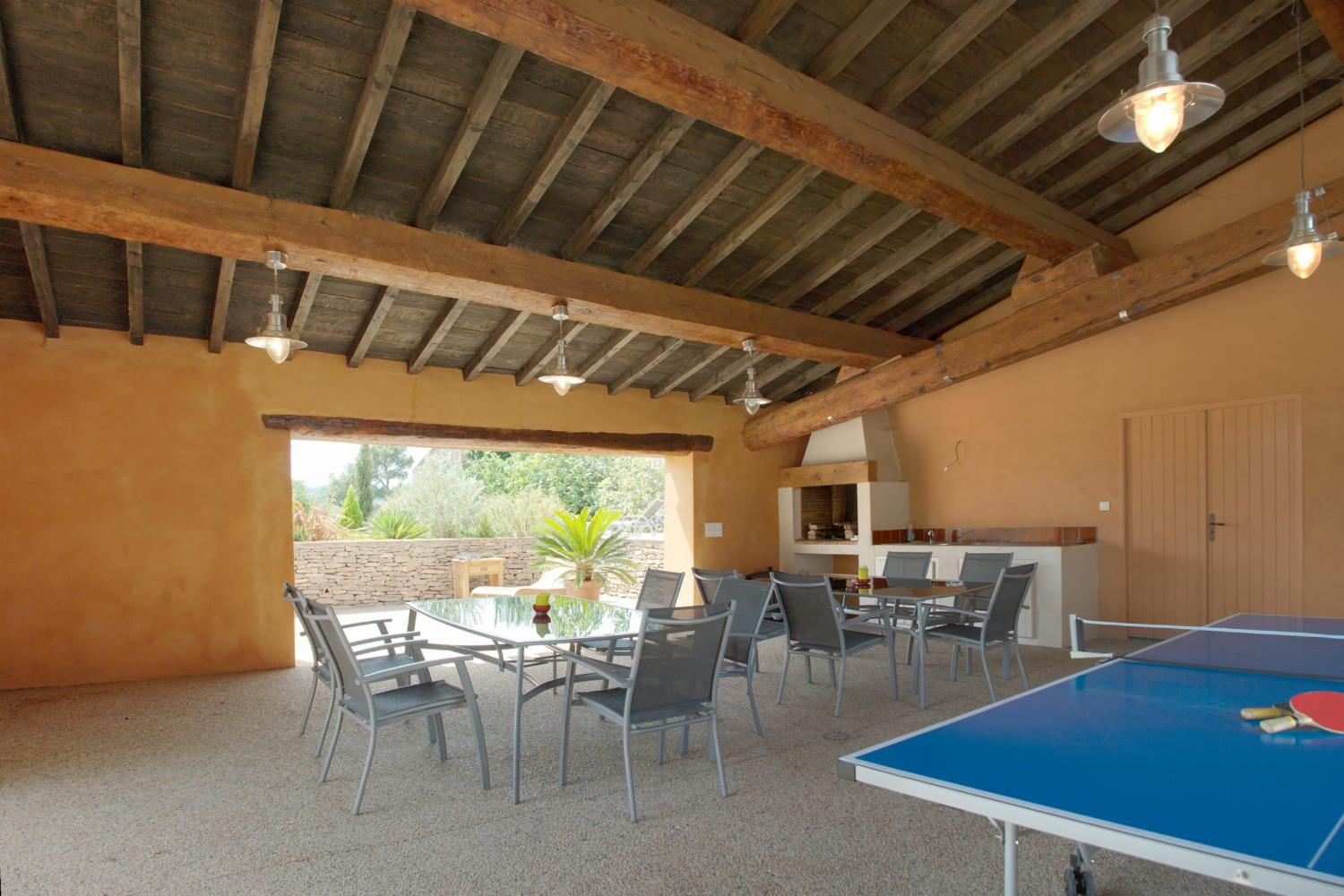 Covered dining terrace