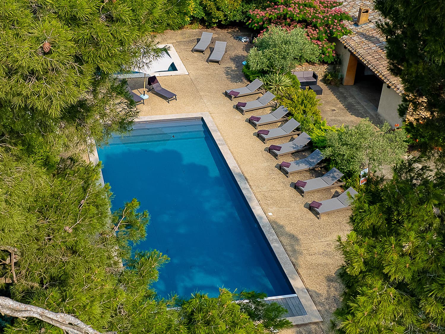Private pool