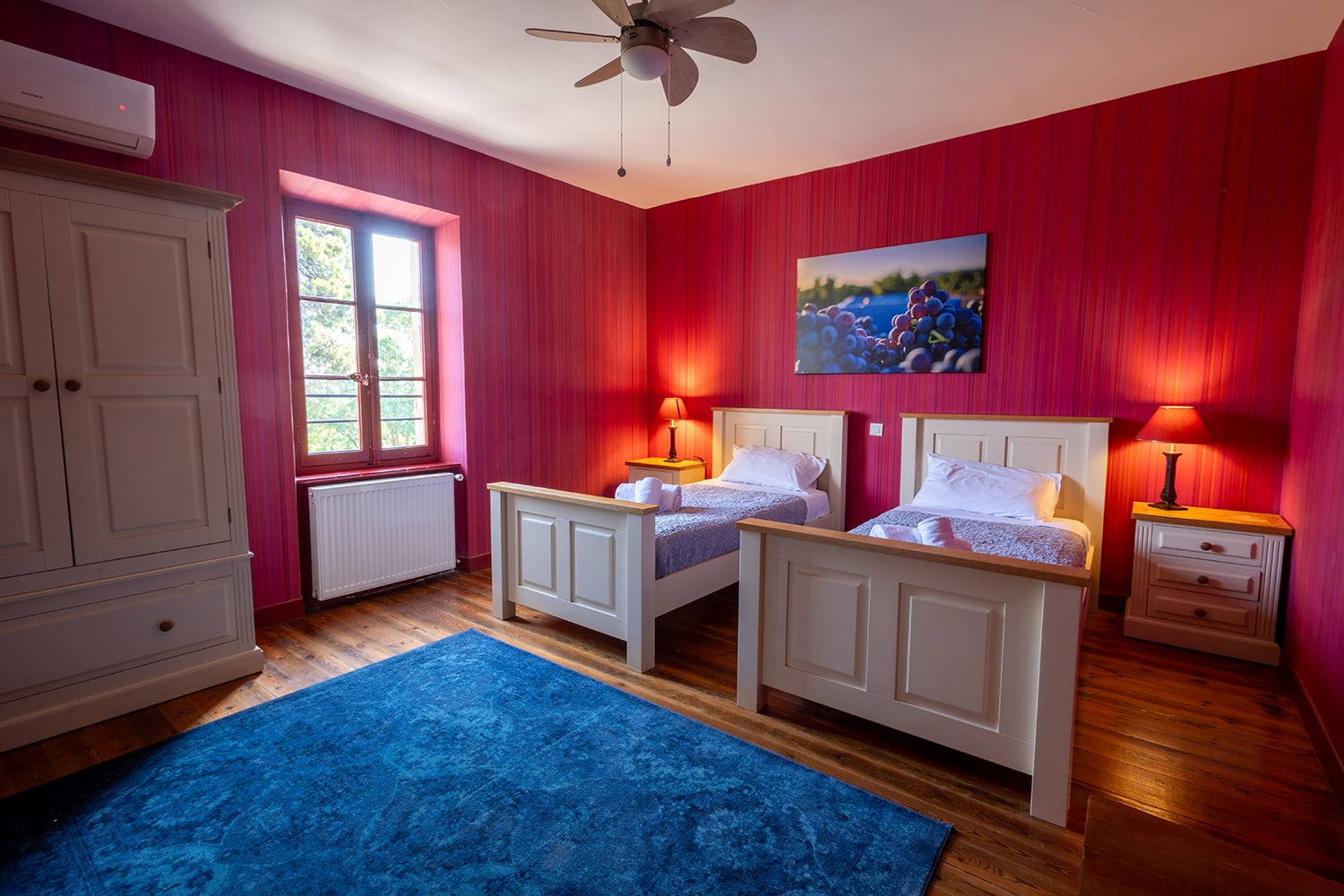 Red house | Bedroom